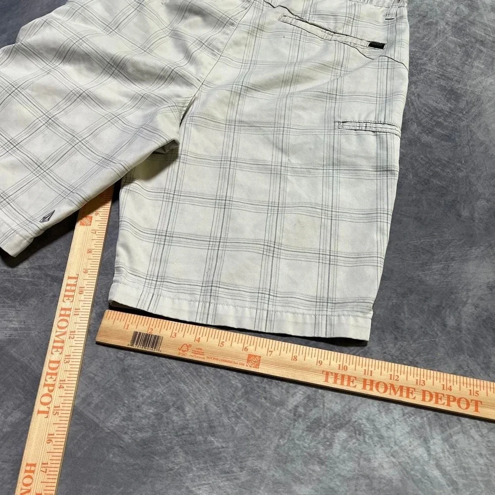 Y2K 2000s Baggy Grunge Surf Indie Skater Hip Hop Volcom Plaid Shorts